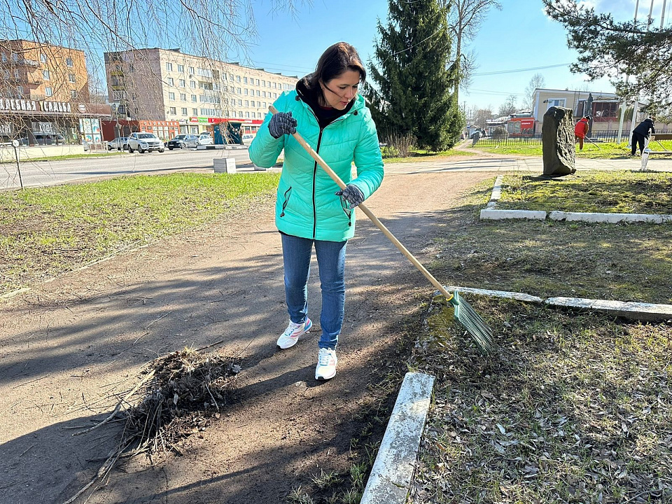 «Чистота и порядок – наше общее дело!»: Лебяженское городское поселение присоединилось ко Всероссийскому субботнику