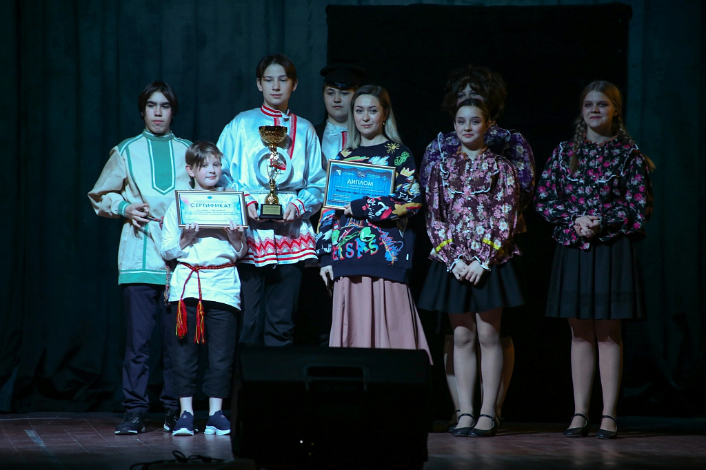 В Районном центре культуры и молодёжных инициатив отгремела «Ленинградская маска»